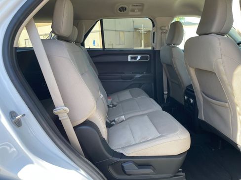 Used 2022 Ford Explorer 4WD image 25