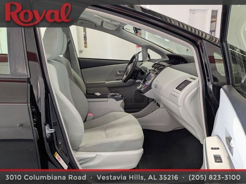 Used 2014 Toyota Prius V Three image 8