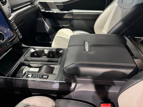 Used 2023 Ford F150 Lightning Platinum AWD/4WD image 25