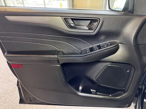 Used 2024 Ford Escape Active AWD/4WD image 19