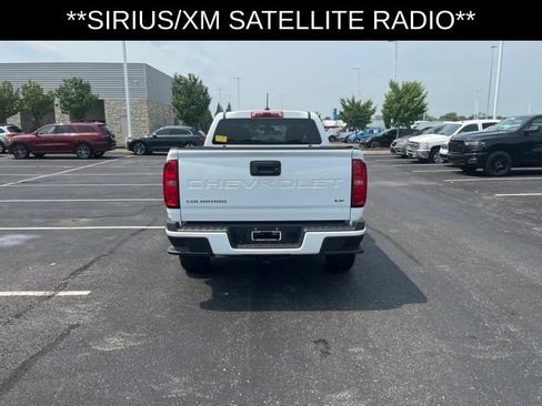Used 2022 Chevrolet Colorado LT RWD image 4