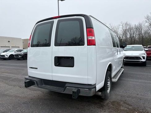 Used 2024 Chevrolet Express 2500 w/ Driver Convenience Package image 5