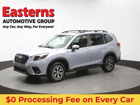 Used 2023 Subaru Forester Premium AWD/4WD image 60