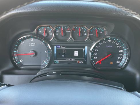 Used 2020 Chevrolet Tahoe LT RWD image 32