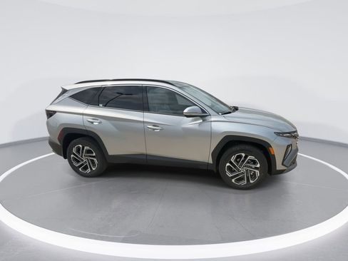 New 2026 Hyundai Tucson Limited AWD/4WD image 2