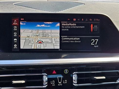 Used 2022 BMW Z4 M40i w/ Driving Assistance Package RWD image 11