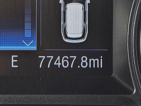 Used 2018 Ford Explorer XLT FWD image 26