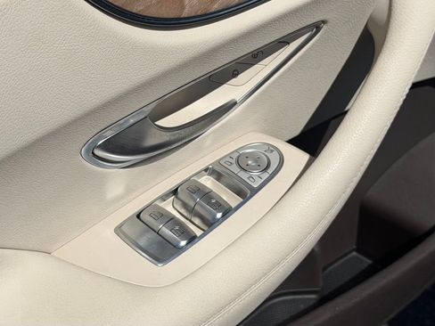 Used 2018 Mercedes-Benz E 400 Coupe image 16