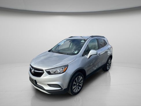 Used 2022 Buick Encore Preferred w/ Safety Package image 4