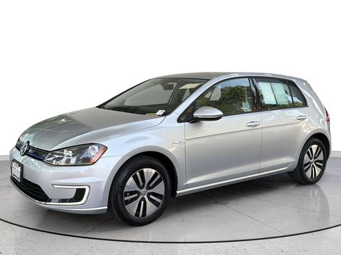 Used 2016 Volkswagen e-Golf SE w/ DC Fast Charging Package FWD image 1