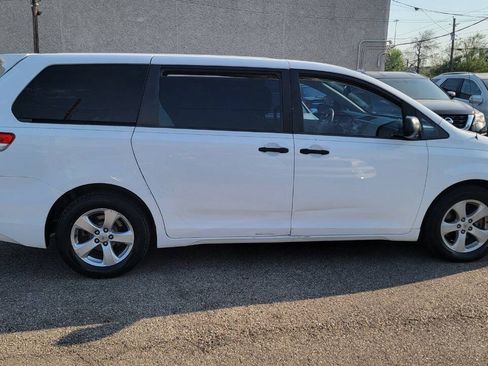 Used 2014 Toyota Sienna L FWD image 7