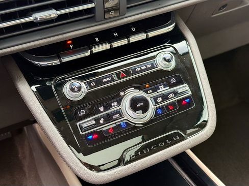 Used 2020 Lincoln Corsair Reserve w/ Equipment Group 201A image 16