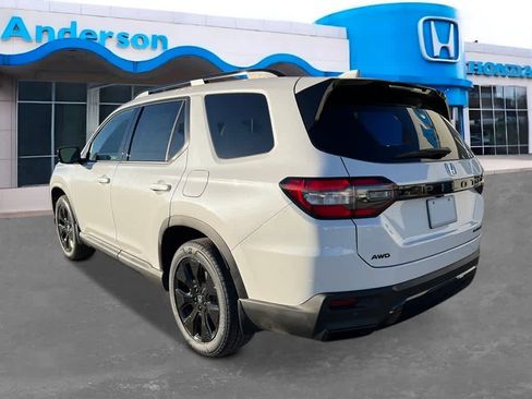 New 2026 Honda Pilot Black Edition image 3