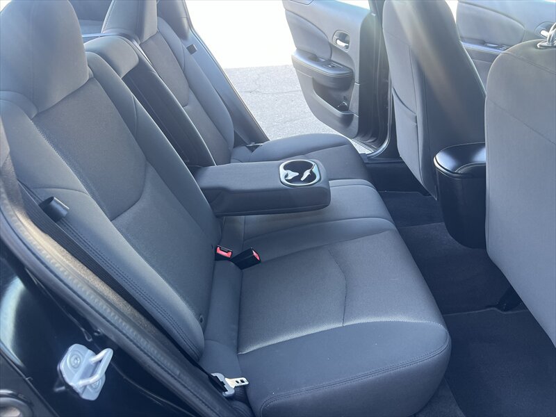 Used 2012 Dodge Avenger SXT FWD image 23