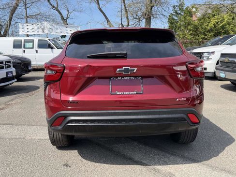 Certified 2024 Chevrolet Trax RS w/ Driver Confidence Package FWD image 6