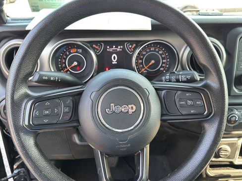 Used 2020 Jeep Wrangler Unlimited Sport AWD/4WD image 19
