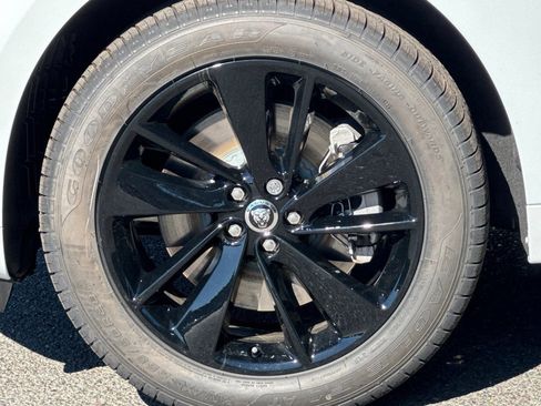 New 2026 Jaguar F-PACE R-Dynamic S AWD/4WD image 9