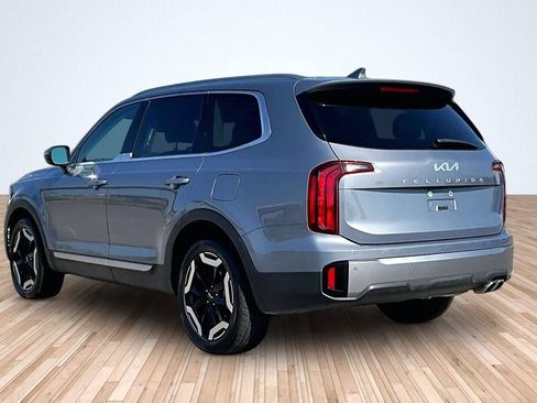 Used 2025 Kia Telluride S FWD image 10