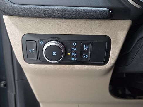 Certified 2022 Ford Escape SEL FWD image 24