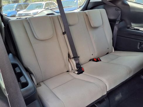 Used 2023 Subaru Ascent Premium w/ Convenience Package AWD/4WD image 23