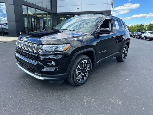 Used 2022 Jeep Compass Limited AWD/4WD image 3