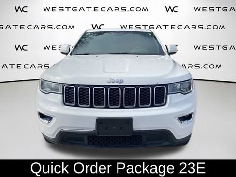 Used 2017 Jeep Grand Cherokee Laredo w/ Quick Order Package 23E image 2