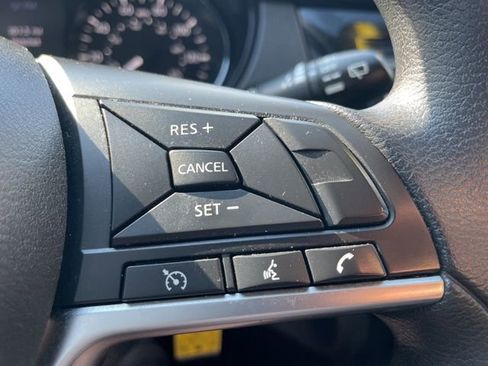 Used 2019 Nissan Rogue Sport S image 21