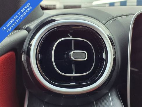 Used 2024 Mercedes-Benz GLC 43 AMG 4MATIC image 29