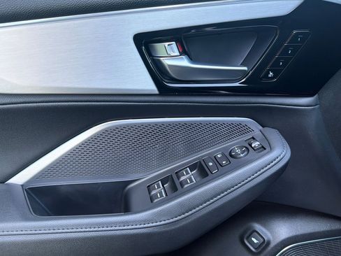 Used 2026 Acura MDX SH-AWD image 12