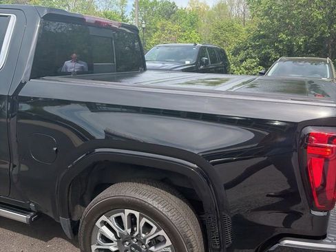 Used 2024 GMC Sierra 1500 Denali Ultimate image 15