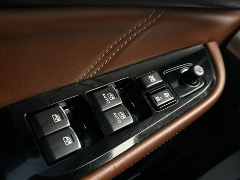 Used 2017 Subaru Outback 2.5i Touring image 36