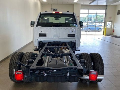 New 2025 Ford F350 XL w/ XL Chrome Package AWD/4WD image 6