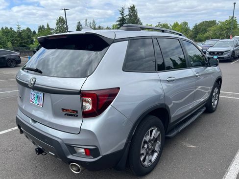 Used 2022 Honda Passport TrailSport image 4
