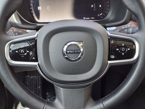 Certified 2025 Volvo V60 B5 Cross Country Plus AWD/4WD image 12