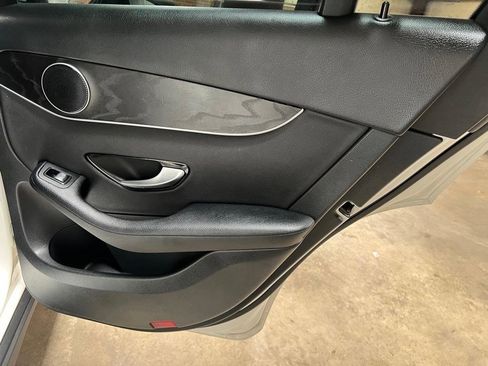 Used 2018 Mercedes-Benz GLC 300 image 28