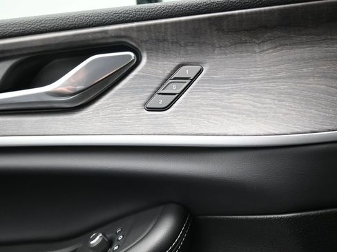 New 2025 Jeep Grand Cherokee L Limited w/ Black Appearance Package image 27