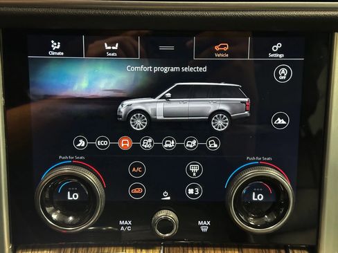 Used 2019 Land Rover Range Rover image 42