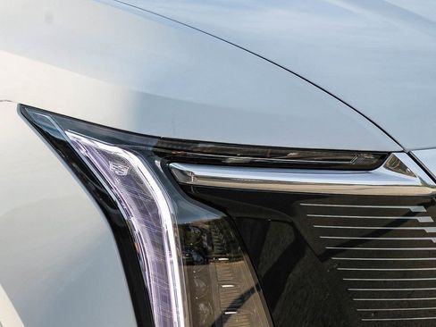 New 2025 Cadillac Escalade IQ Luxury 2 image 8