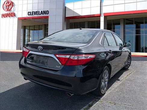 Used 2015 Toyota Camry XLE image 6