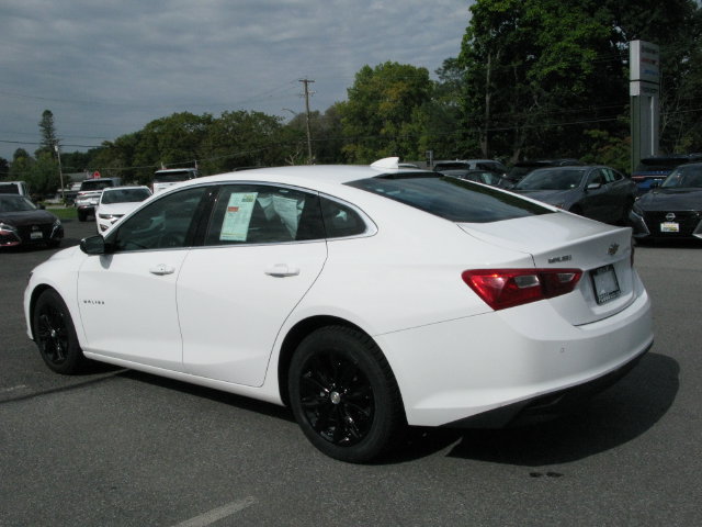 Used 2024 Chevrolet Malibu LT FWD image 7