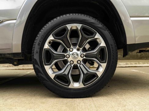 Used 2019 RAM 1500 Limited w/ Advanced Safety Group RWD image 15