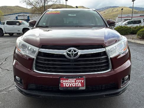 Used 2014 Toyota Highlander XLE AWD/4WD image 8