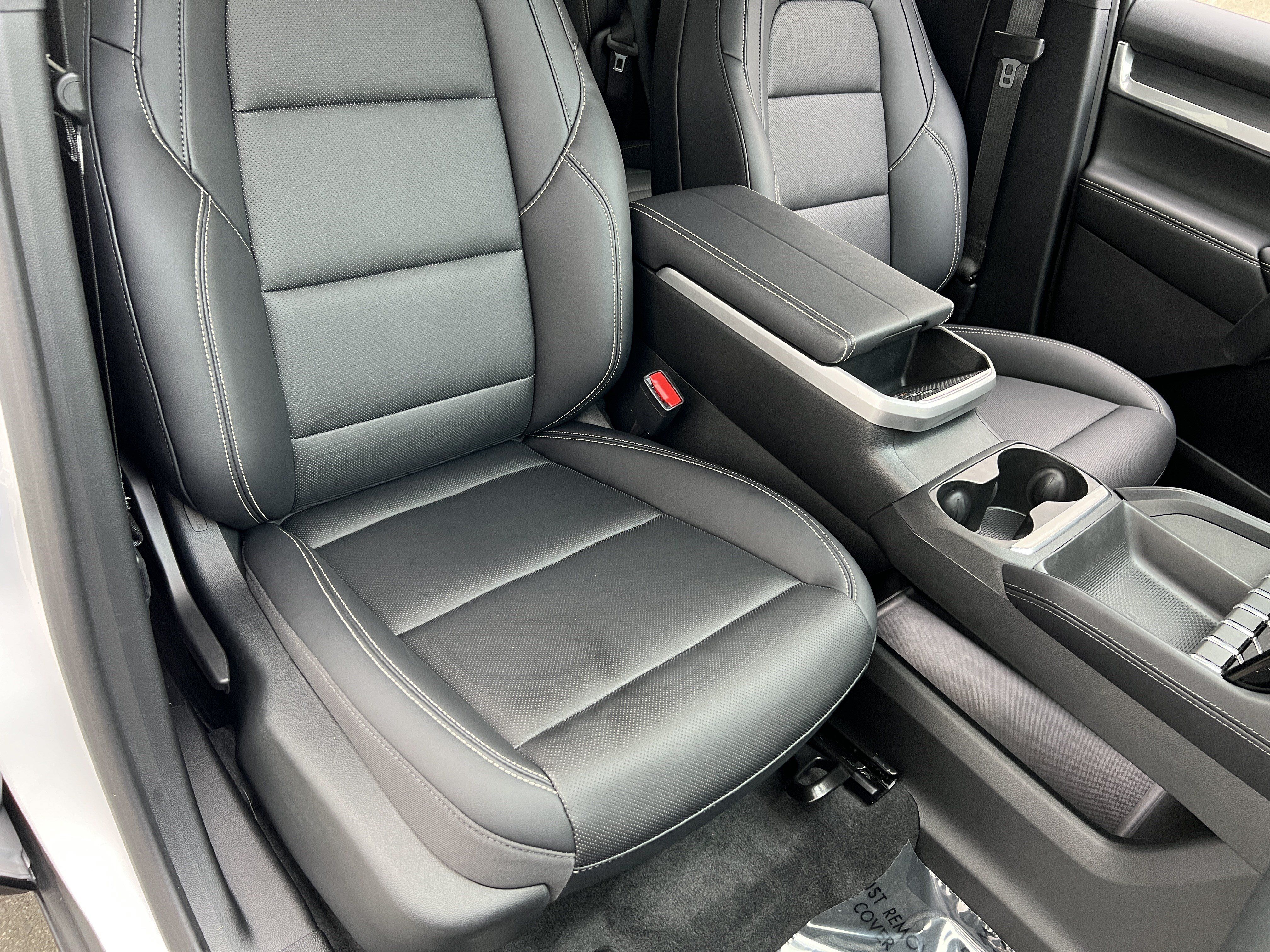 Used 2026 GMC Terrain Elevation w/ Elevation Premium Package AWD/4WD image 25