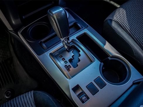 Used 2014 Toyota 4Runner SR5 image 16