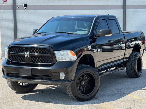 Used 2013 RAM 1500 Express RWD image 2
