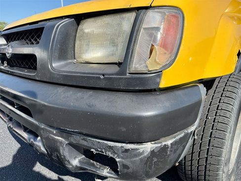 Used 2000 Nissan Xterra XE image 28