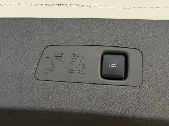 Used 2022 Lincoln Corsair AWD w/ Premium Package image 31