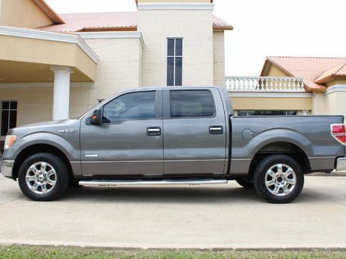 Used 2014 Ford F150 XLT w/ Equipment Group 302A Luxury image 11