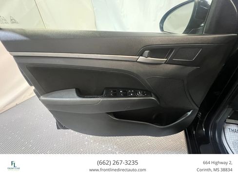 Used 2018 Hyundai Elantra SEL FWD image 11