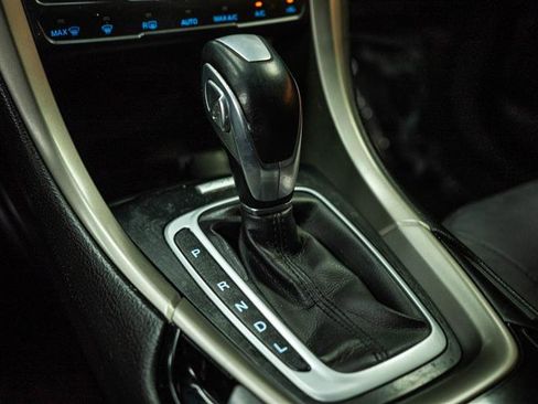 Used 2015 Ford Fusion SE w/ Equipment Group 502A image 19